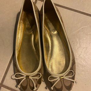 coach flat shoes beige size 8